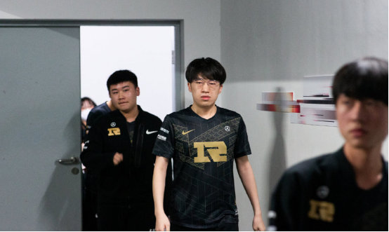 在教练的指 在教练的指