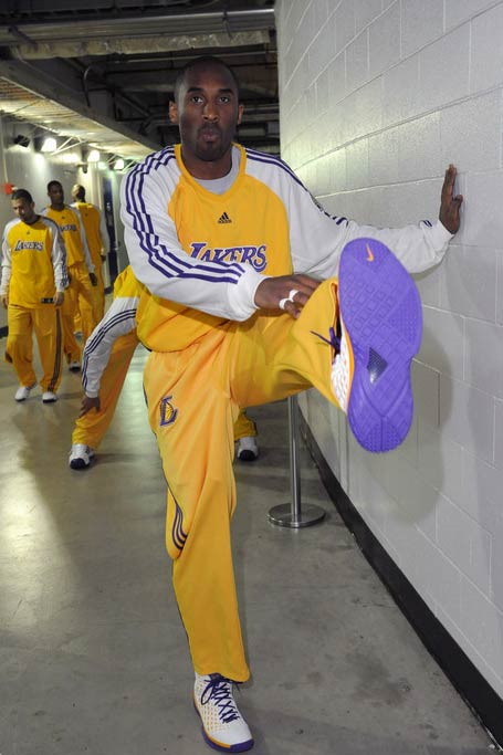 通过加强合 通过加强合