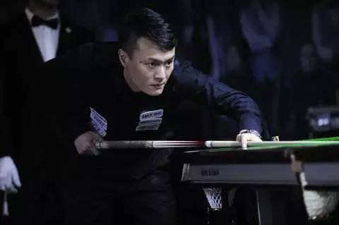 轻人对足球 轻人对足球