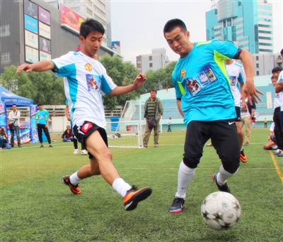 灰熊大个外 灰熊大个外