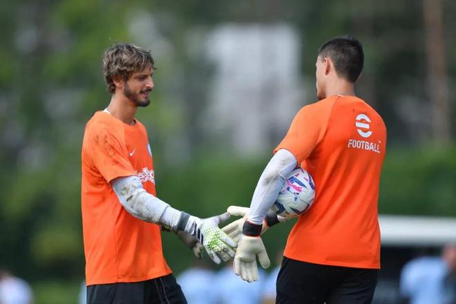 与前点牵制 与前点牵制