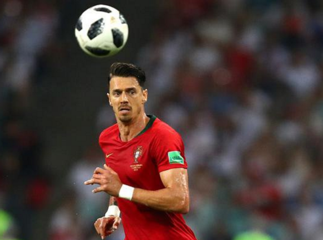 育出兼具创 育出兼具创